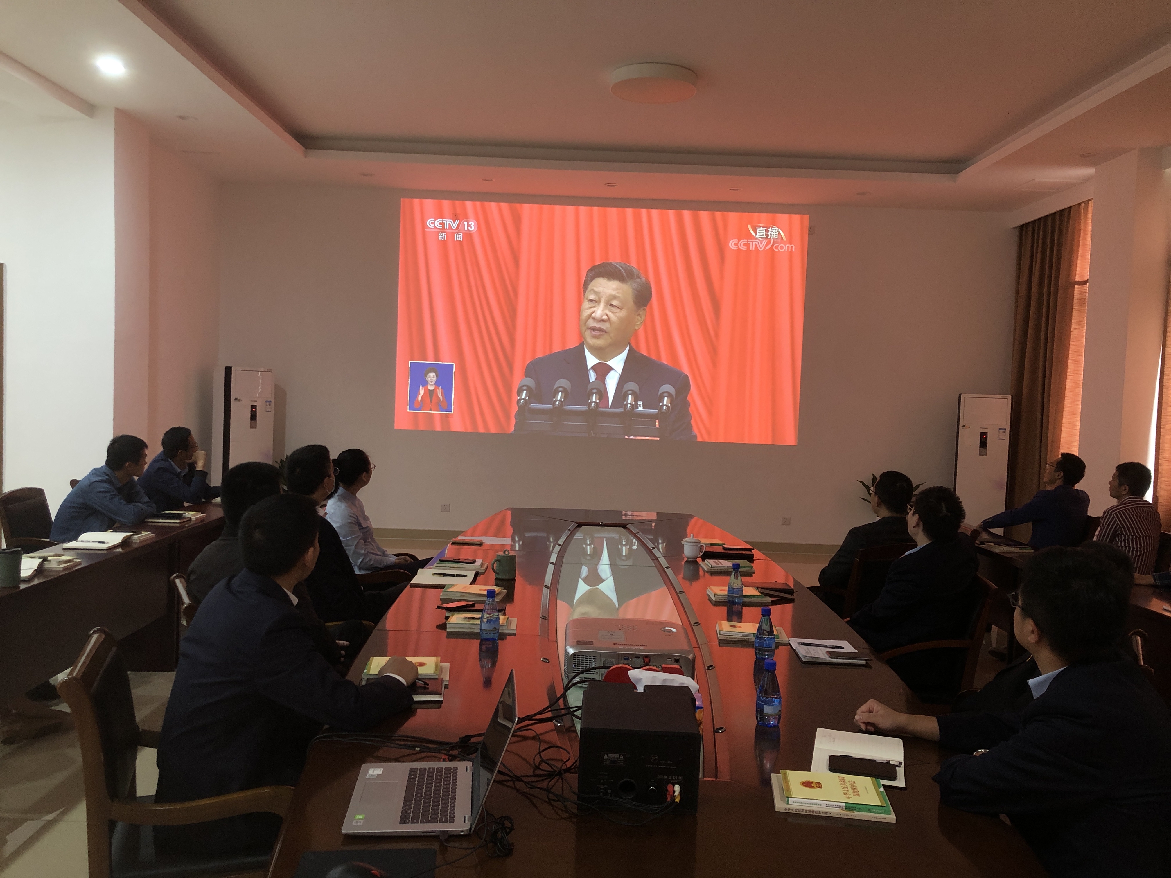 学习二十大.jpg