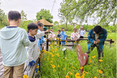 自然探索家招募令！「花语寄情」、「泛舟育羽」主题研学开启5月自然之旅